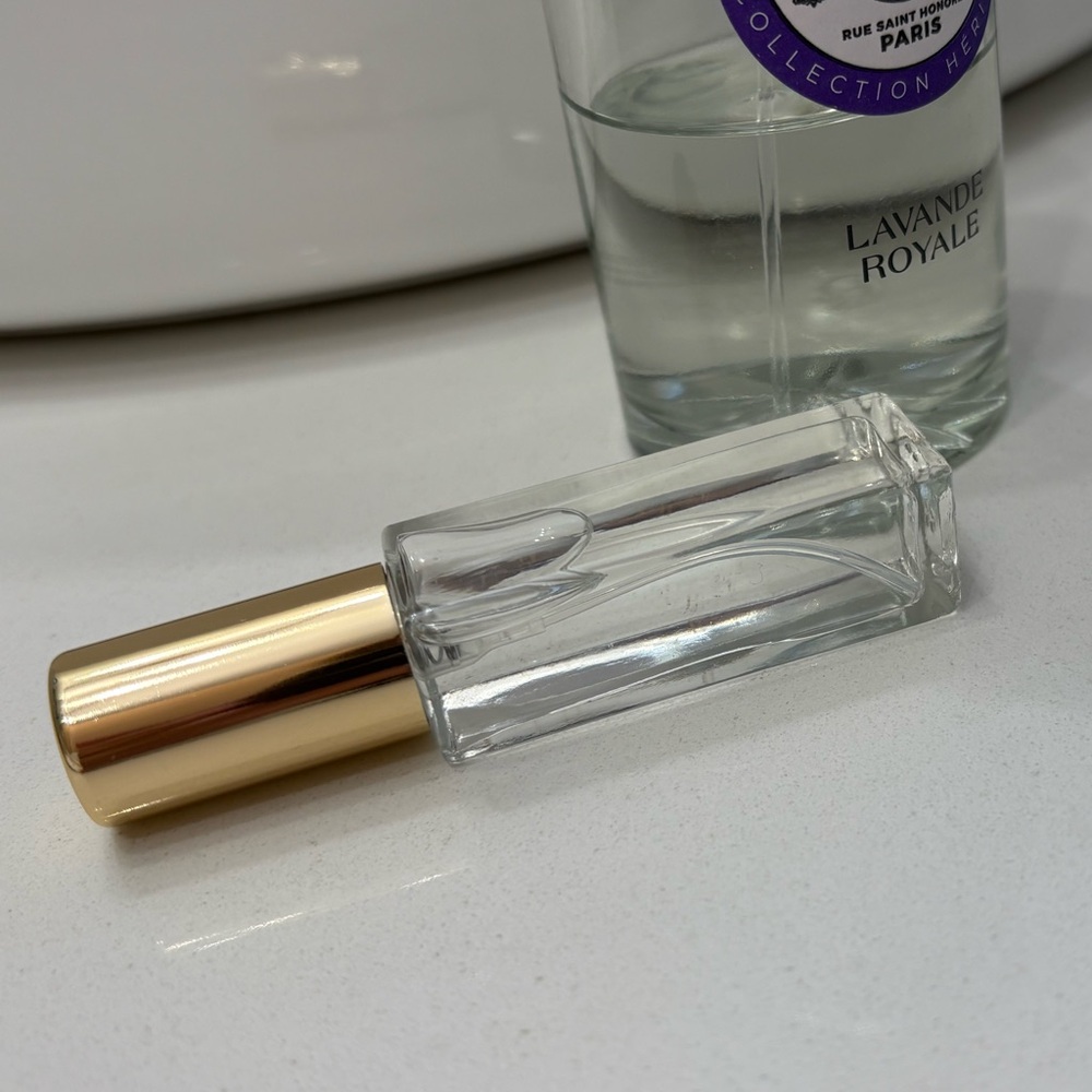 Roger & Gallet Lavande Royale Decant - Picture 4 of 8